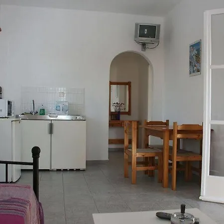 Lazino And Parikia (Paros)
